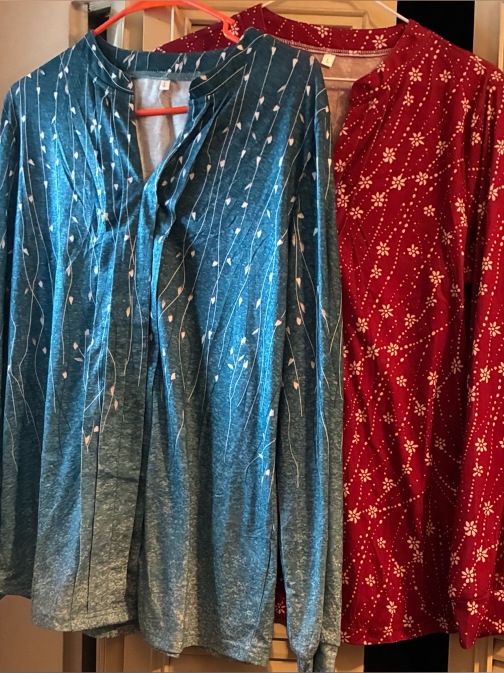 (JFC) preowned bundle of two women’s long sleeved shirts size large